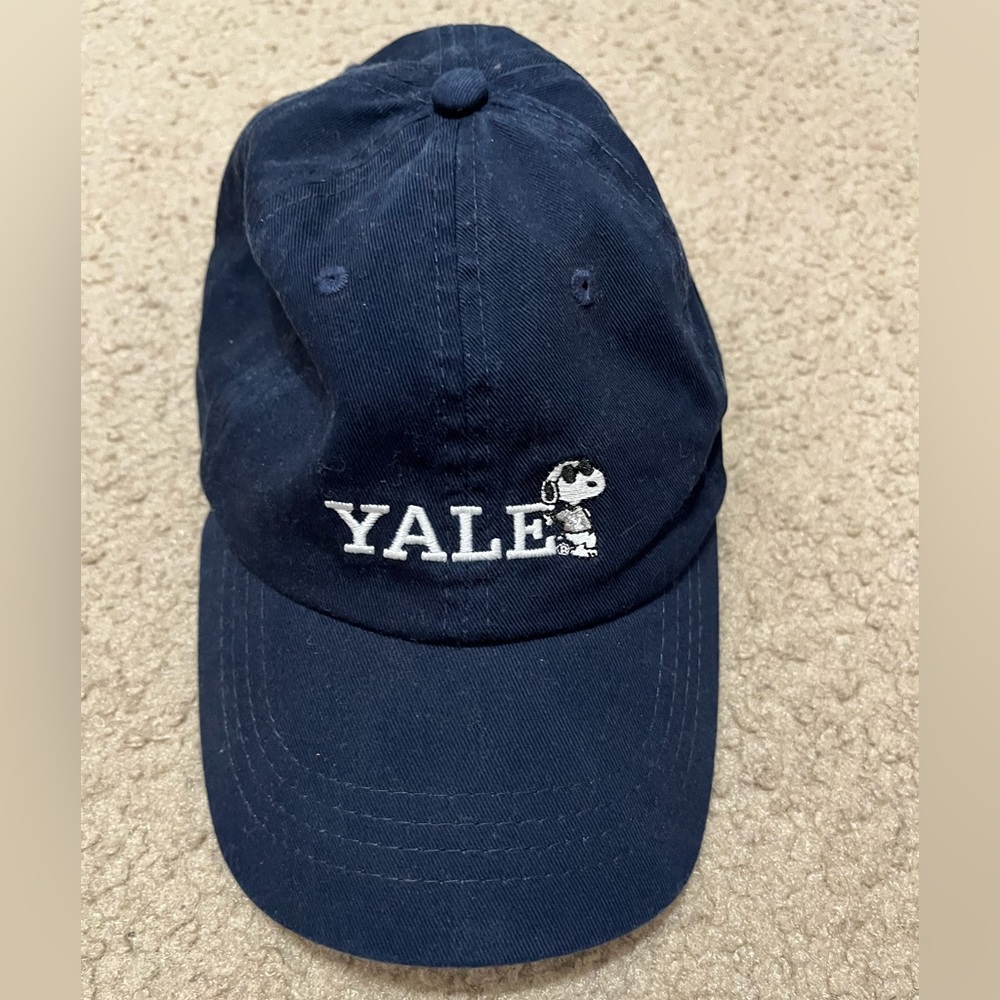 yale hat